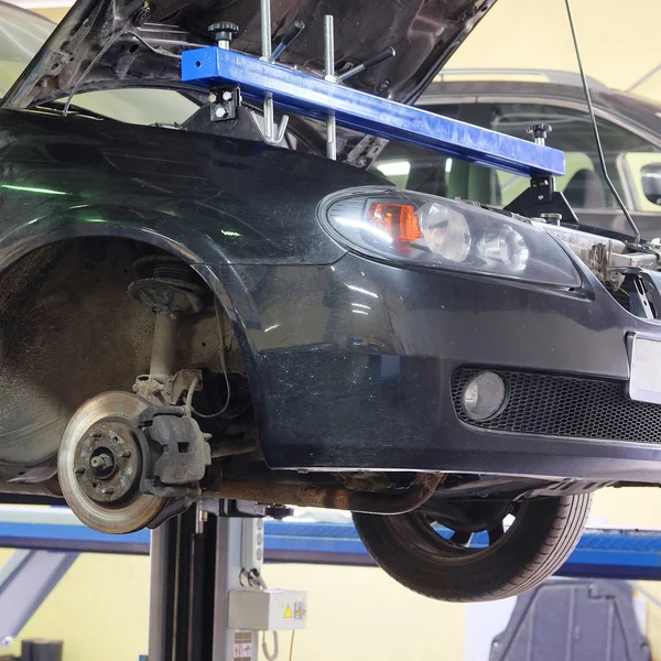 Cars in a dealer repair station — Stock Photo, Image