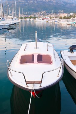 Görüntü teknelerin Harbour bir Adriyatik Denizi