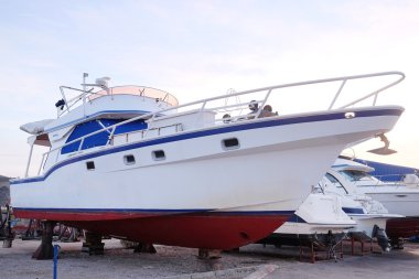 Görüntü teknelerin Harbour bir Adriyatik Denizi