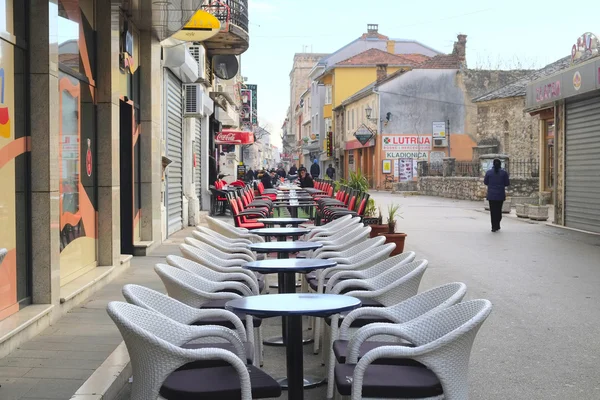 Paisaje con la imagen de la cafetería de la calle en Mostar — Foto de Stock