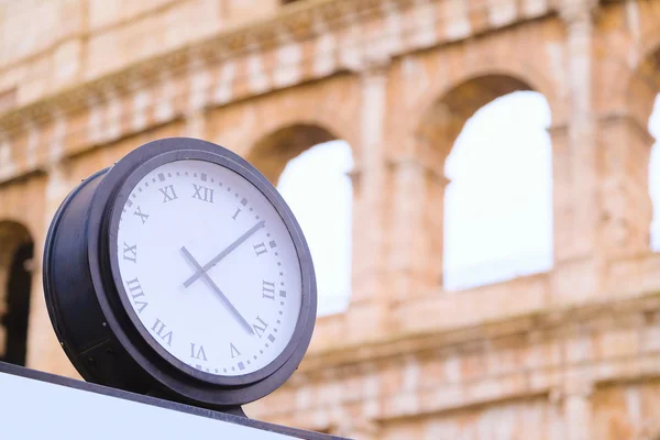 Colosseum in Roma — Stockfoto