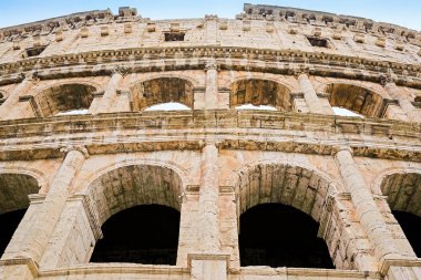 Kolezyum roma içinde