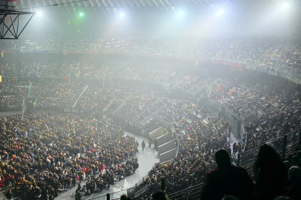 Salle des spectateurs pendant le concert Il Volo à Rome — Photo