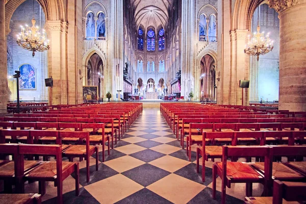 iç notre Dame de paris