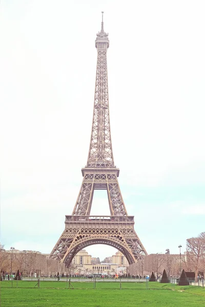 Eiffeltornet, Paris, Frankrike - en av simbols i denna stad — Stockfoto