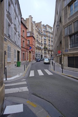 Paris'in merkezinde yaya çapraz yol