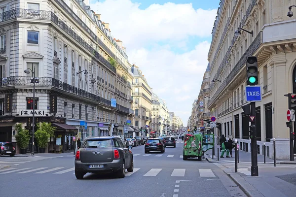 Οδός σε ένα κέντρο του Παρισιού. — Φωτογραφία Αρχείου