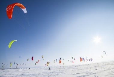 Snowkiting maraton Zhigulevskoye deniz 2015 için Rusya Yarışması