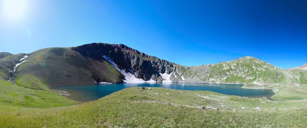 Horské jezero — Stock fotografie