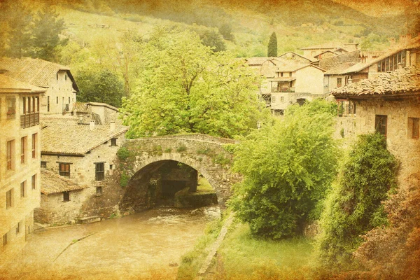 Old  bridge in Potes — Stock Photo, Image