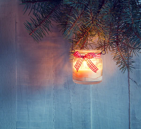 Linterna de Navidad en la noche —  Fotos de Stock