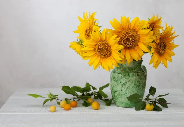 Boeket van zonnebloemen — Stockfoto