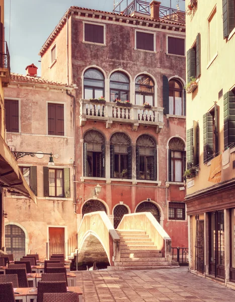 Una stradina a Venezia — Foto Stock