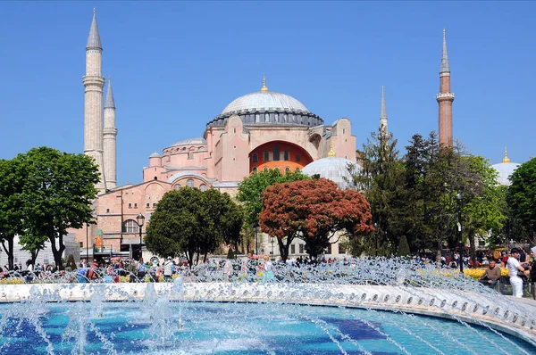 Истанбул Туркий Апреля 2019 Года Вид Музей Святой Софии Весной — стоковое фото
