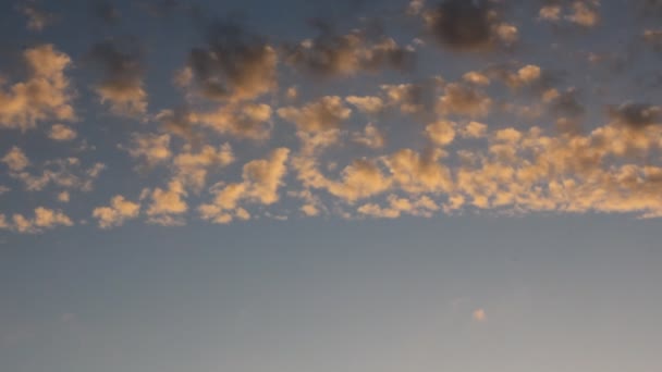 Beautiful sunset with clouds — Stock Video