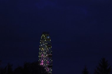 Dönme dolap gece atış