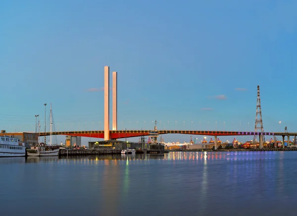 MELBOURNE, AUSTRÁLIA - FEVEREIRO 21, 2016: Vista em Bolte ponte a — Fotografia de Stock