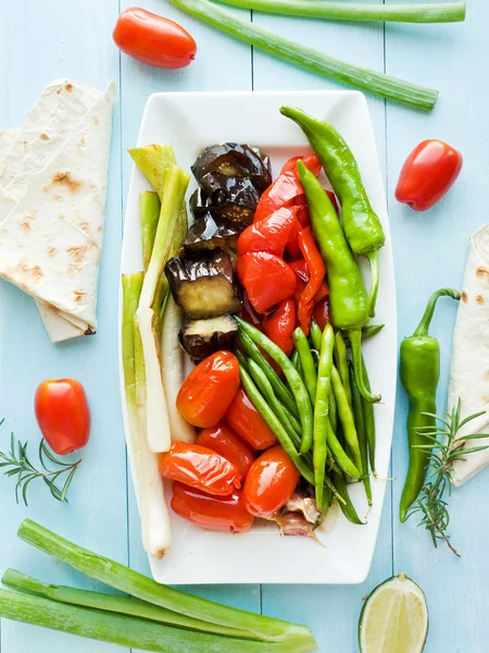 Remover las verduras fritas — Foto de Stock