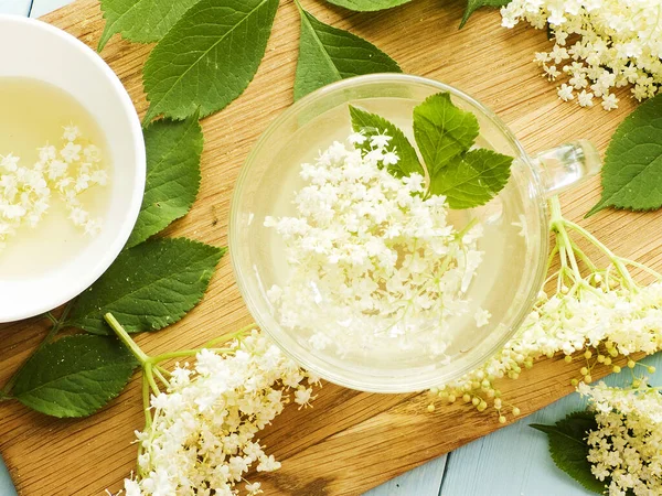 Bezinkový Sirup Domácí Med Květinami Dřevě Mělké Dof — Stock fotografie