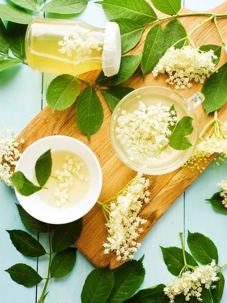 Elderberry Syrup Homemade Honey Flowers Wood Shallow Dof — Stock Photo, Image