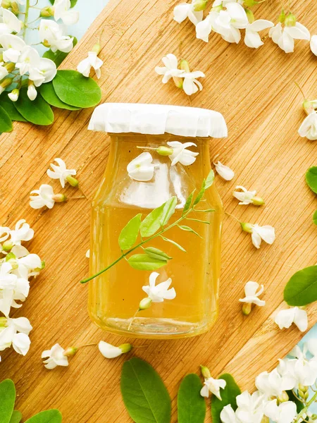 Sirop Acacia Miel Fait Maison Avec Des Fleurs Sur Bois — Photo