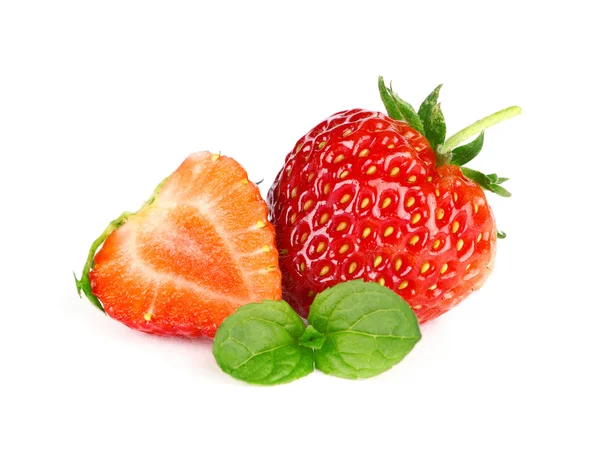 Mogna söta jordgubbar och mynta — Stockfoto
