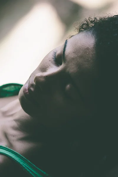 Beautiful young woman resting — Stock Photo, Image