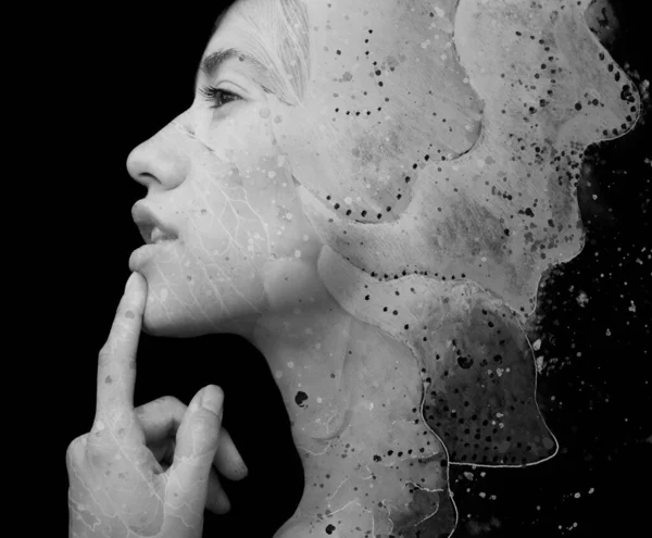 Pittografia astratta punteggiata ritratto di una giovane donna profilo su sfondo nero — Foto Stock