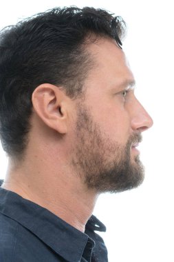 Bir adamın klasik profil resmi.