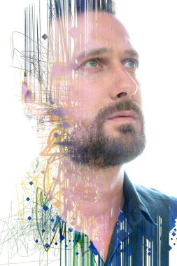 Mavi gözlü bir adamın dikey portresi.