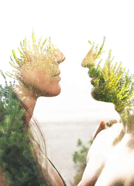 Couple combined with greenery — Stock Photo, Image