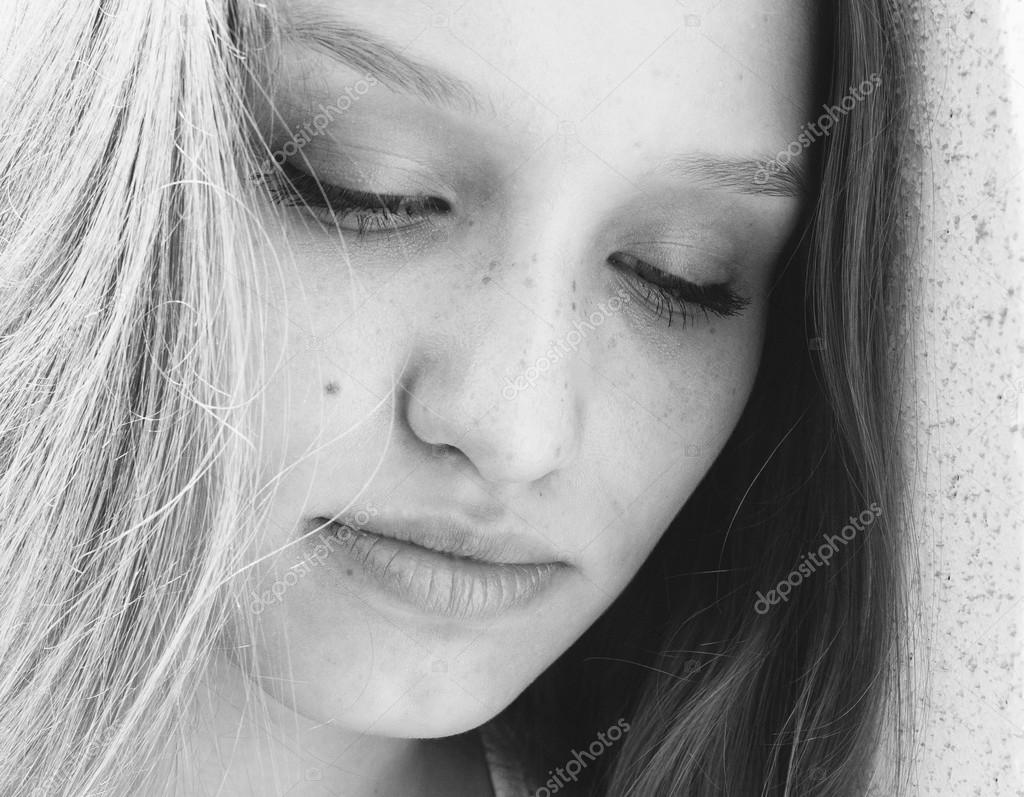 downcast eyes downcast eyes