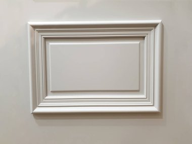 Kapının dekoratif öğesinin yakın görüntüsü