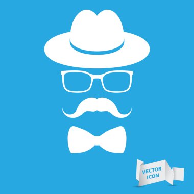 Bıyıklı beyaz şapka,