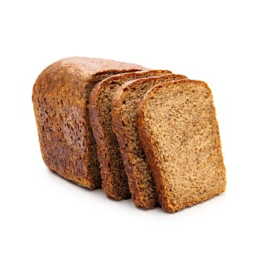 Çavdar ekmeği dilimlenmiş. Beyaz arka planda izole edilmiş. Üst görünüm
