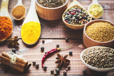 Güzel renkli baharat