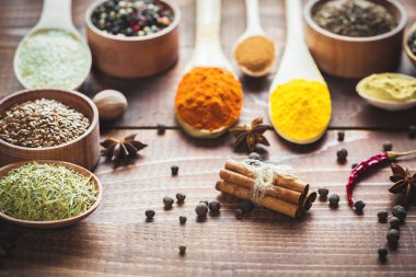 Güzel renkli baharat