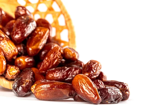 Daty Owoców Białym Tle Zbliżenie Ramadan Kareem Datami Religijne Pochodzenie — Zdjęcie stockowe