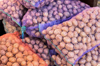 Olgun patates çuvalı