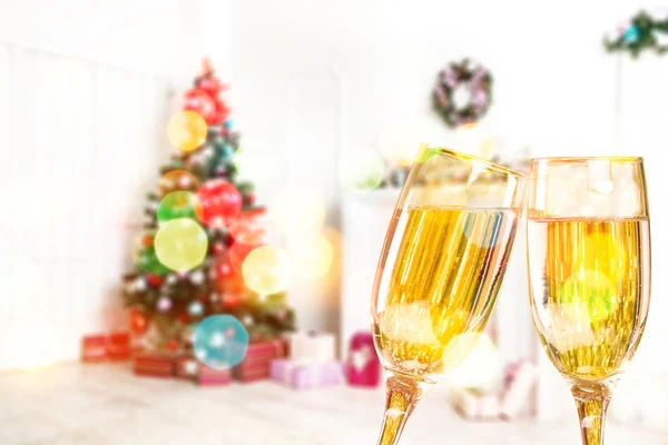 Dos copas de champán de Navidad — Foto de Stock