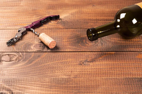 ワインとコルクのボトル — ストック写真