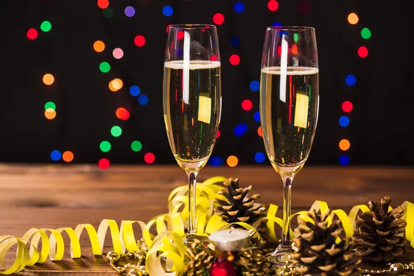Szampan wino przed Boże Narodzenie światła — Zdjęcie stockowe