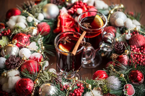 Christmas hot mulled wine with spices Royalty Free Stock Photos