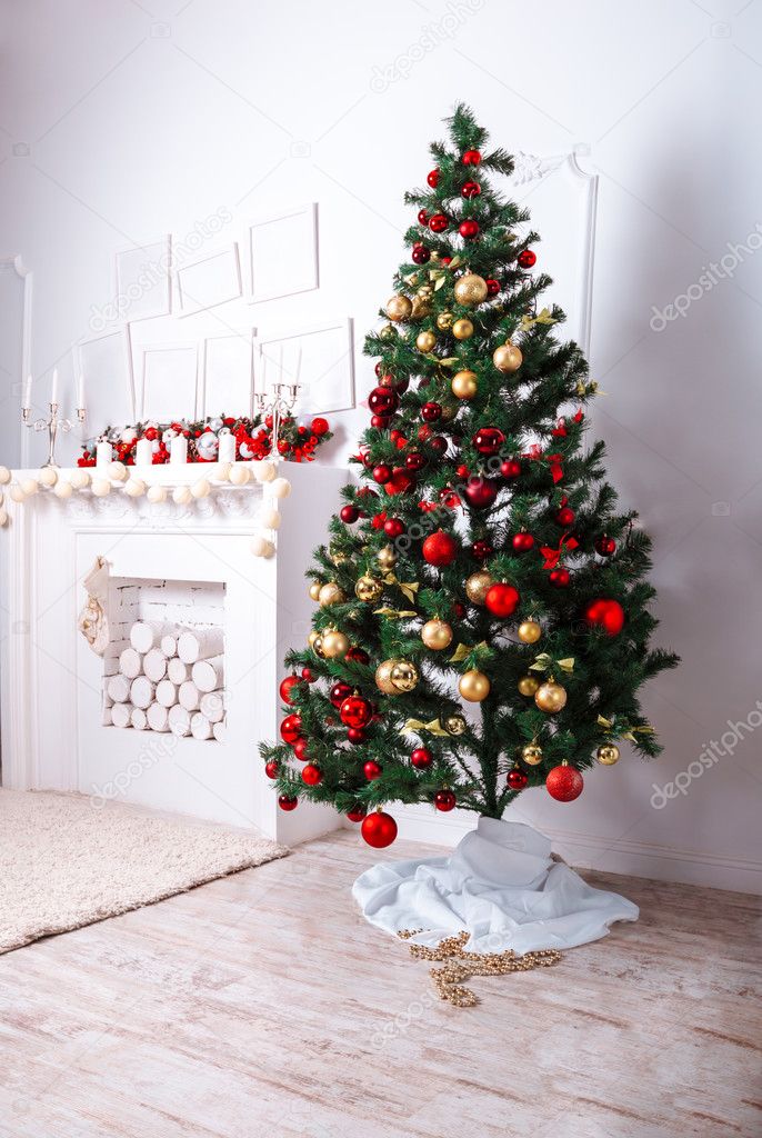 christmas tree decorations