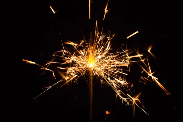 Partij brandende sparkler — Stockfoto