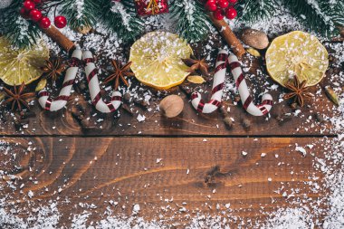 Güzel Noel kar köknar ağacı