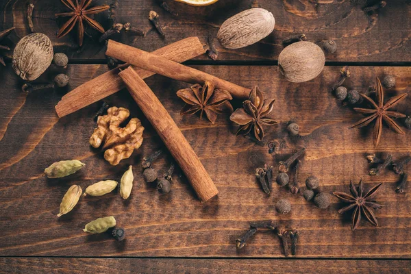 Raccolta di spezie per il vin brulè — Foto Stock