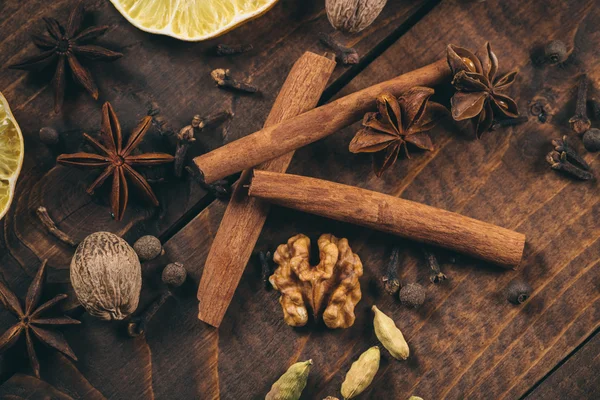 Raccolta di spezie per il vin brulè — Foto Stock