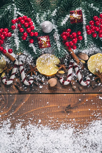 Güzel Noel kar köknar ağacı — Stok fotoğraf
