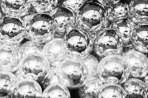 Boules de Noël en argent — Photo